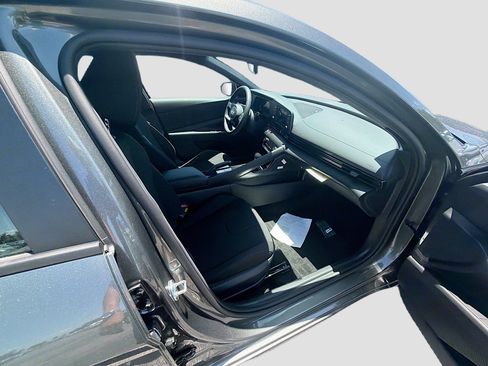 New 2026 Hyundai Elantra Sport FWD image 20