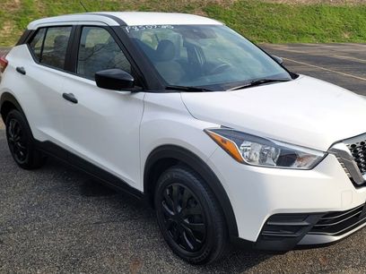 Used 2020 Nissan Kicks S