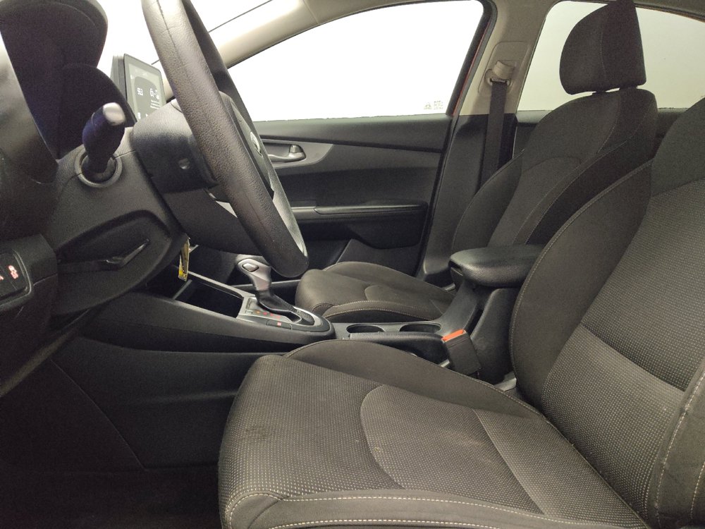 Used 2020 Kia Forte LXS FWD image 17