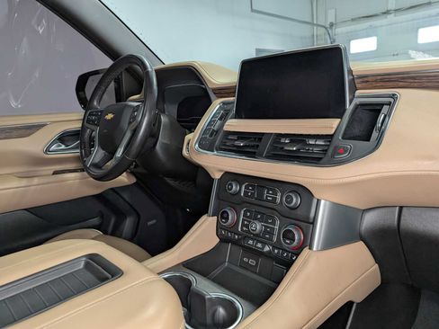 Used 2023 Chevrolet Tahoe Premier AWD/4WD image 46