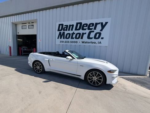 Used 2020 Ford Mustang Premium w/ Equipment Group 201A RWD image 20