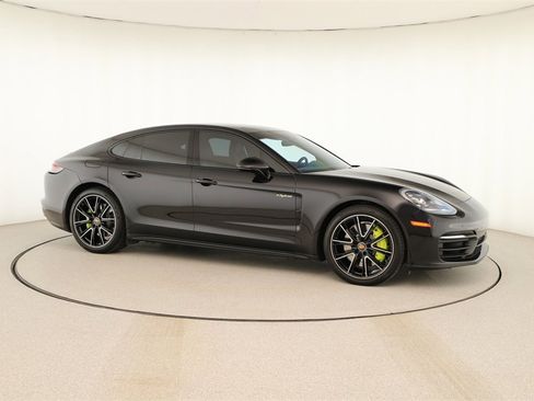 Used 2021 Porsche Panamera 4S image 9