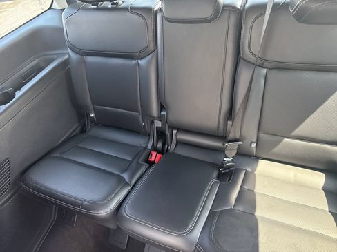 Used 2025 Ford Expedition Platinum AWD/4WD image 39