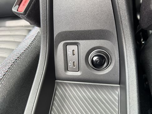 Certified 2026 MINI Cooper 2-Door Hardtop FWD image 38