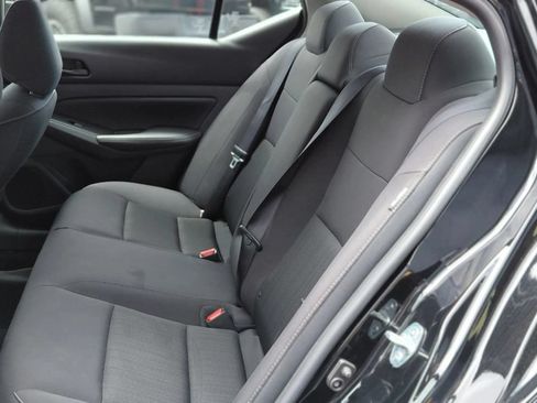 Used 2025 Nissan Altima 2.5 SV FWD image 12