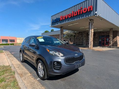 Used 2018 Kia Sportage LX image 1