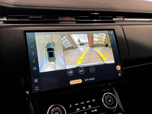 Used 2023 Land Rover Range Rover Sport SE Dynamic image 21