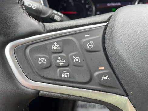 Used 2023 Chevrolet Equinox Premier image 19