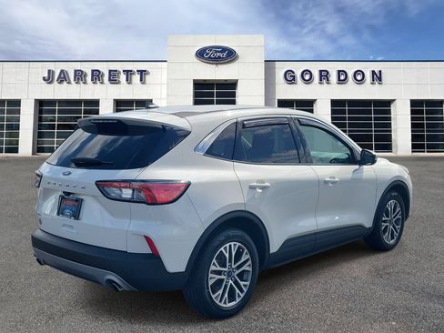 Used 2022 Ford Escape SEL w/ Technology Package FWD image 4