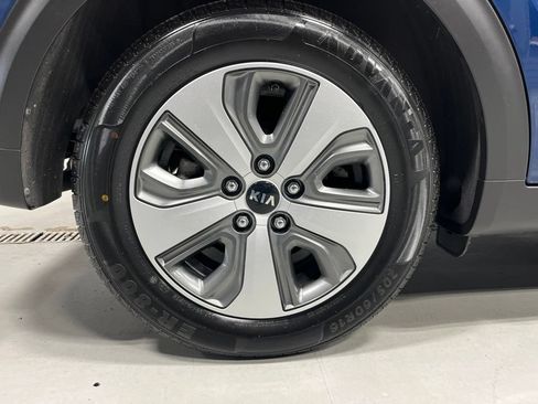 Used 2019 Kia Niro LX FWD image 37