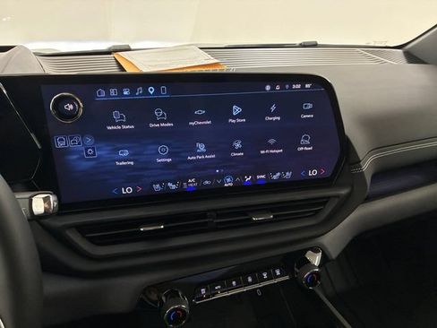 Certified 2026 Chevrolet Silverado EV LT AWD/4WD image 26