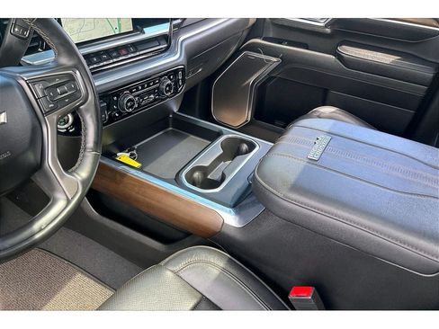 Used 2024 Chevrolet Silverado 3500 High Country w/ High Country Premium Package AWD/4WD image 19
