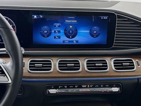 Certified 2025 Mercedes-Benz GLE 350 GLE 350 image 17