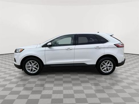 Certified 2022 Ford Edge SEL w/ Convenience Package AWD/4WD image 3