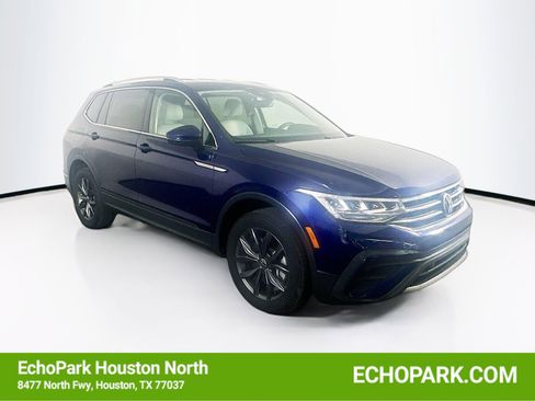Used 2023 Volkswagen Tiguan SE FWD image 1