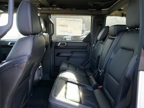 New 2025 Ford Bronco Outer Banks image 12