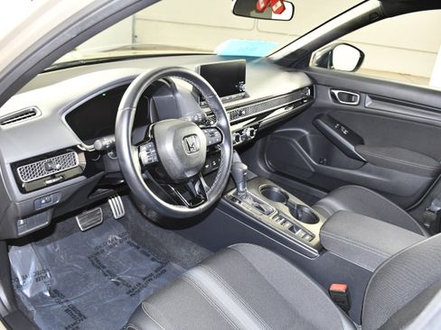 Certified 2025 Honda Civic Sport image 2