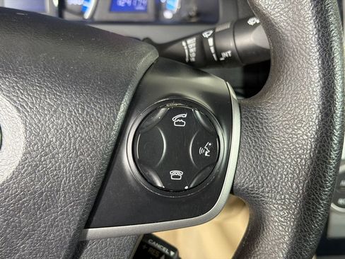 Used 2014 Toyota Camry LE FWD image 22