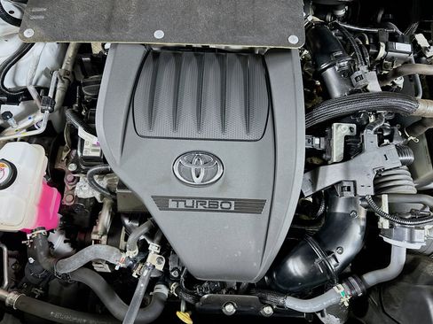 Used 2023 Toyota Highlander XLE image 35