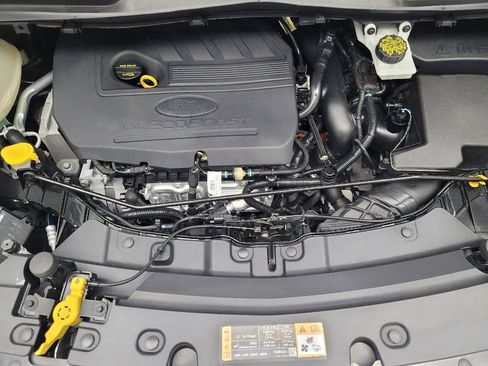 Used 2018 Ford Escape SE w/ SE Sport Appearance Package FWD image 30