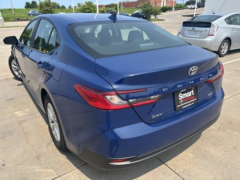 Used 2025 Toyota Camry LE FWD image 4