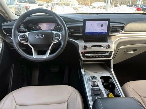 Used 2023 Ford Explorer XLT w/ Equipment Group 202A image 14