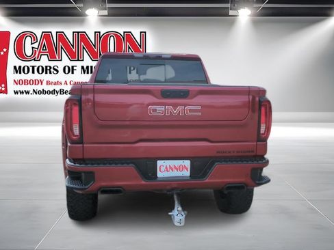 Used 2025 GMC Sierra 1500 AT4 w/ AT4 Premium Package AWD/4WD image 6