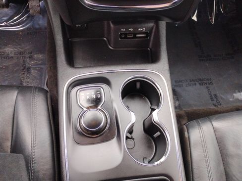 Used 2015 Dodge Durango Limited w/ Nav & Power Liftgate Group image 17