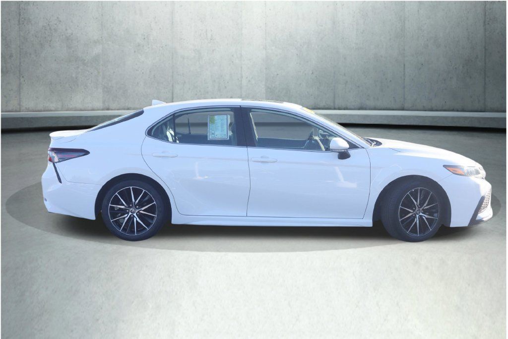 Certified 2023 Toyota Camry SE w/ Cold Weather Package AWD/4WD image 21
