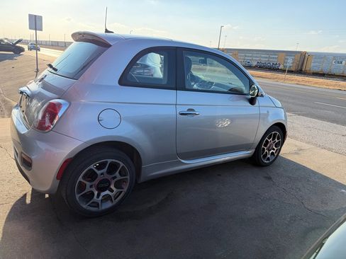 Used 2012 FIAT 500 Sport w/ Safety & Convenience Pkg image 4
