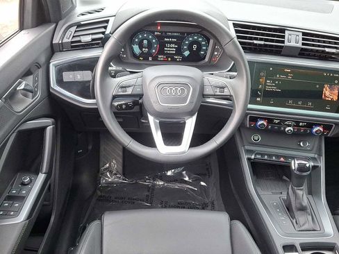 Used 2025 Audi Q3 2.0T Premium w/ Convenience Package image 21