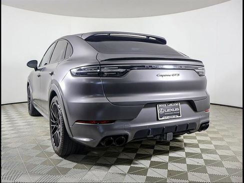 Used 2023 Porsche Cayenne GTS AWD/4WD image 4