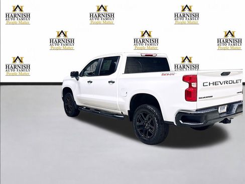 Used 2025 Chevrolet Silverado 1500 Custom Trail Boss w/ Turbomax Blackout Package image 9