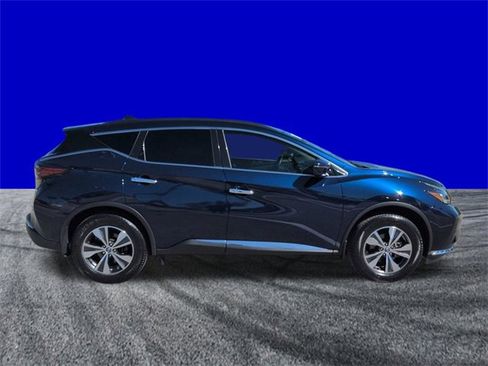 Used 2023 Nissan Murano SV image 3