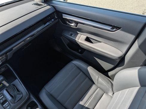 Used 2023 Honda CR-V EX-L image 11