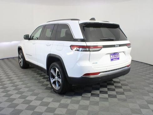 Used 2022 Jeep Grand Cherokee Limited 4xe image 26