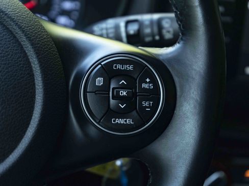 Used 2020 Kia Soul X-Line FWD image 21