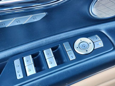 Used 2023 Genesis GV80 3.5T w/ Prestige Package image 17