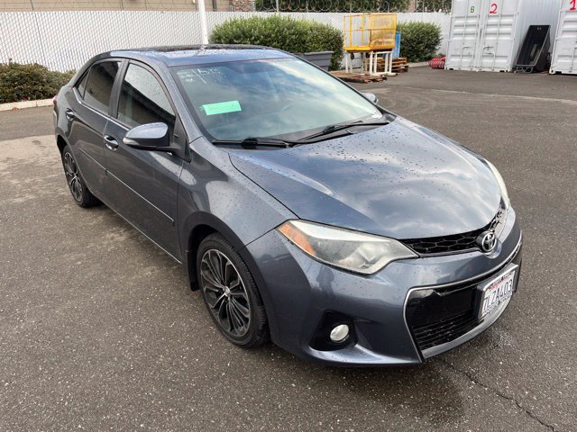 Used 2015 Toyota Corolla S Premium FWD image 2
