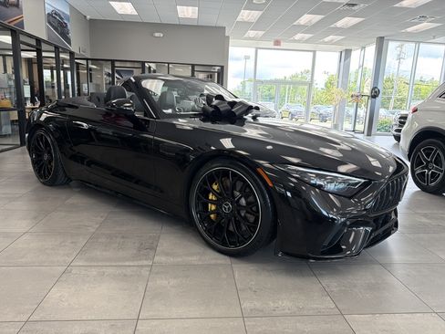 Used 2022 Mercedes-Benz SL 63 AMG 4MATIC image 2