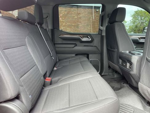 Used 2023 Chevrolet Silverado 1500 LT Trail Boss w/ Protection Package AWD/4WD image 17