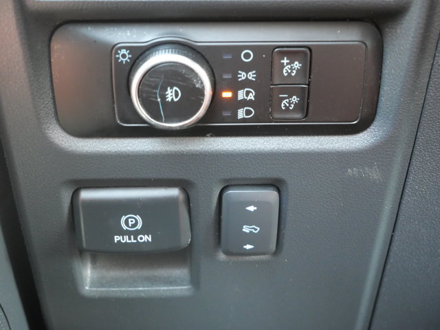 Used 2023 Ford Expedition Limited AWD/4WD image 29