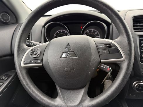 Used 2024 Mitsubishi Outlander Sport ES image 12