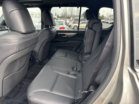 Used 2025 Lexus LX 700h F Sport image 29