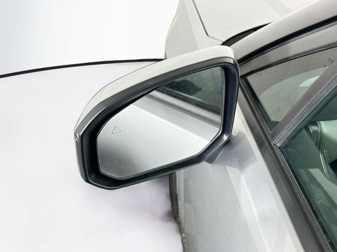 Used 2025 Hyundai Santa Fe SEL FWD image 16