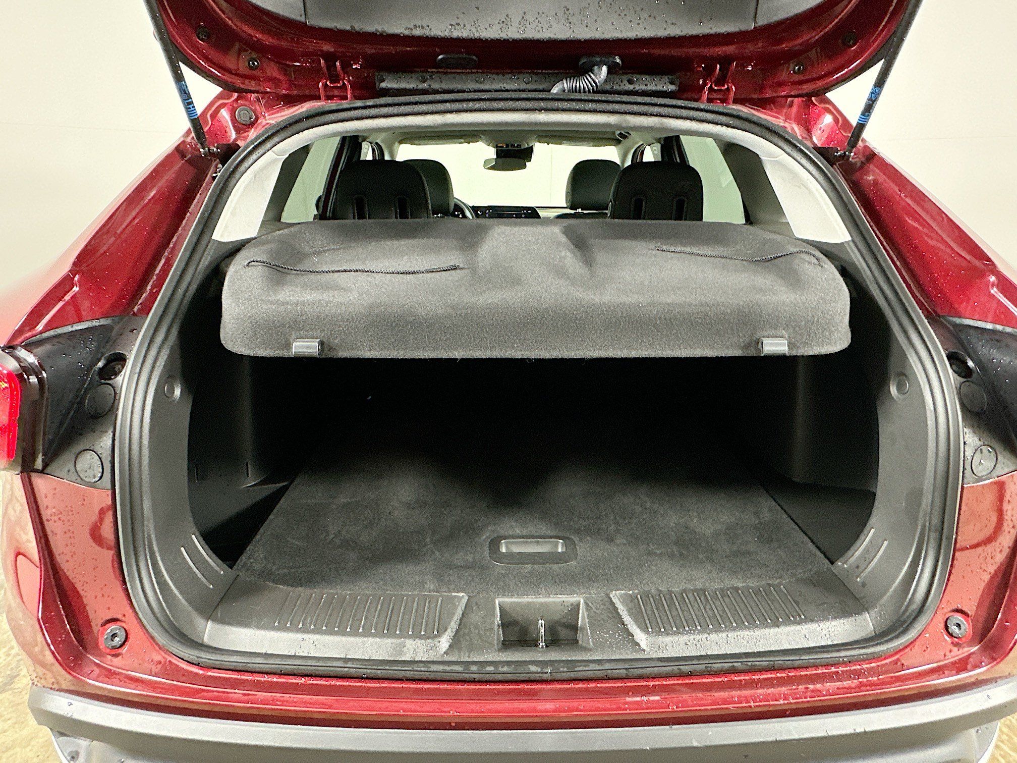 Used 2025 Chevrolet Trax LT FWD image 27