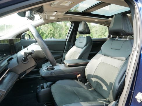 Certified 2024 Nissan Ariya AWD image 34