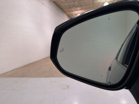 Used 2021 Toyota RAV4 XLE Premium image 22