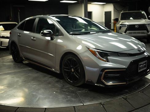 Used 2021 Toyota Corolla SE w/ Carpet Mat Package (TMS) FWD image 5