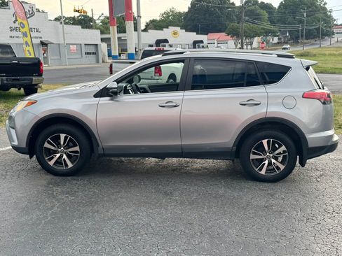 Used 2018 Toyota RAV4 XLE w/ Plus Extra Value Package AWD/4WD image 8
